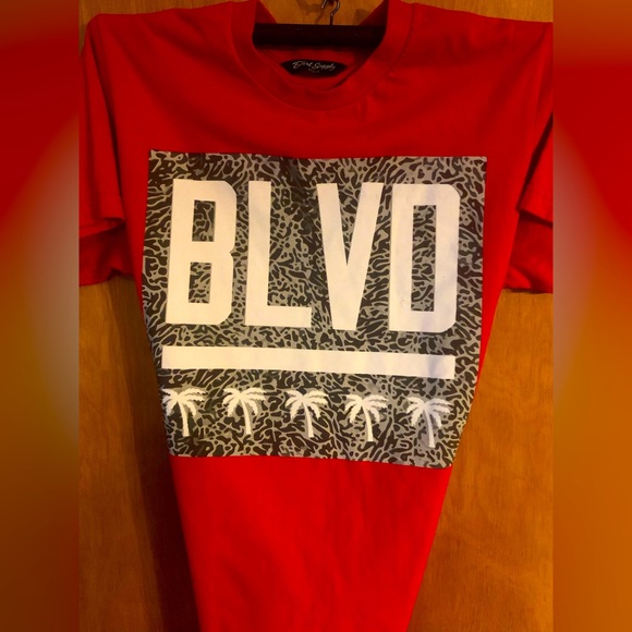 BLVD tee - Picture 3 of 3
